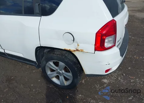 2012 Jeep Compass Latitude из США, поврежденный, VIN 1C4NJDEB6CD620160